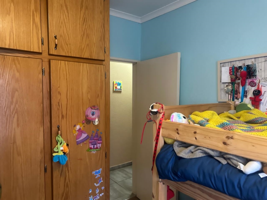 5 Bedroom Property for Sale in Waterval East North West